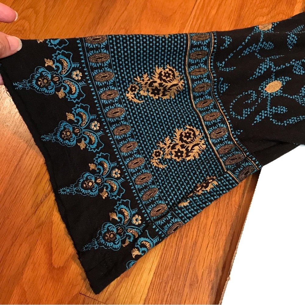 FREE PEOPLE boho black/teal women’s top size small - Picture 2 of 9